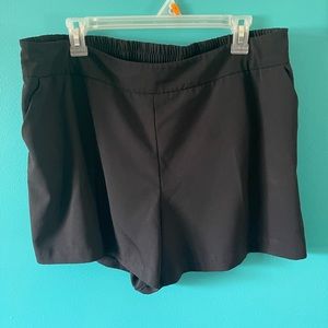 NYC elastic wasteband shorts. XL